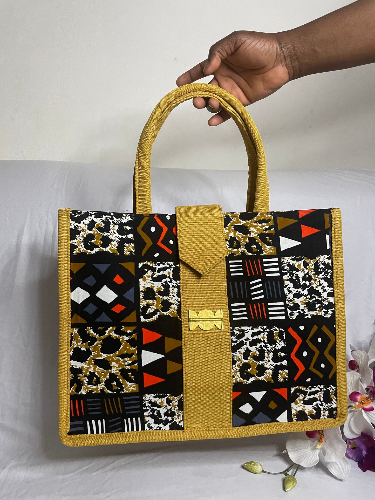 Lady Boss AKAN