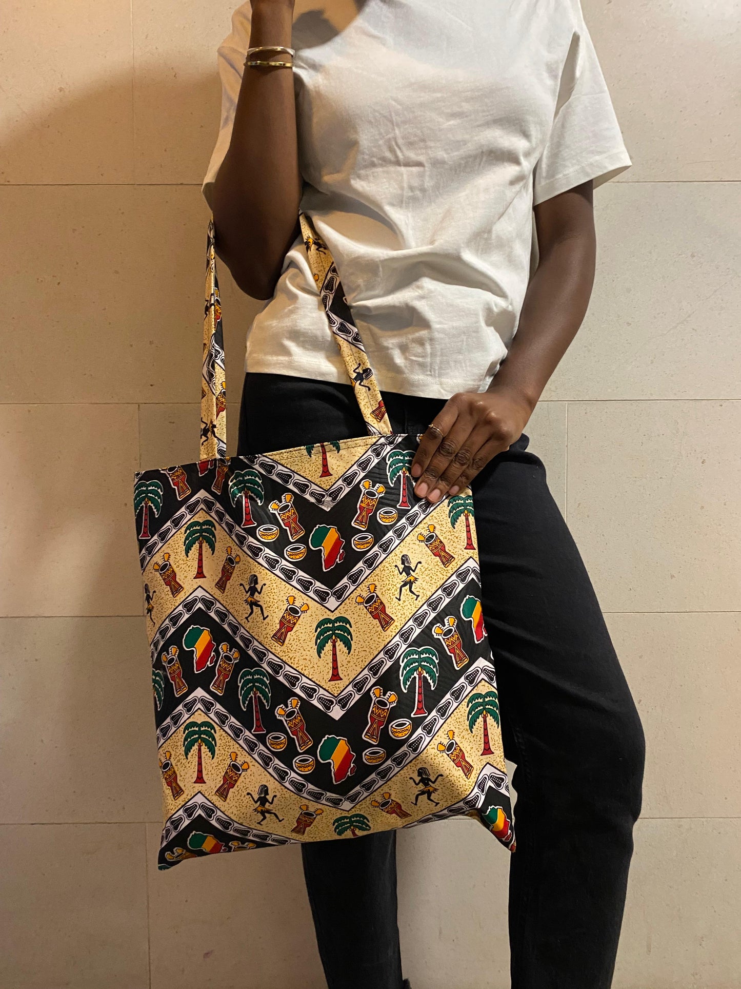 Tote bag