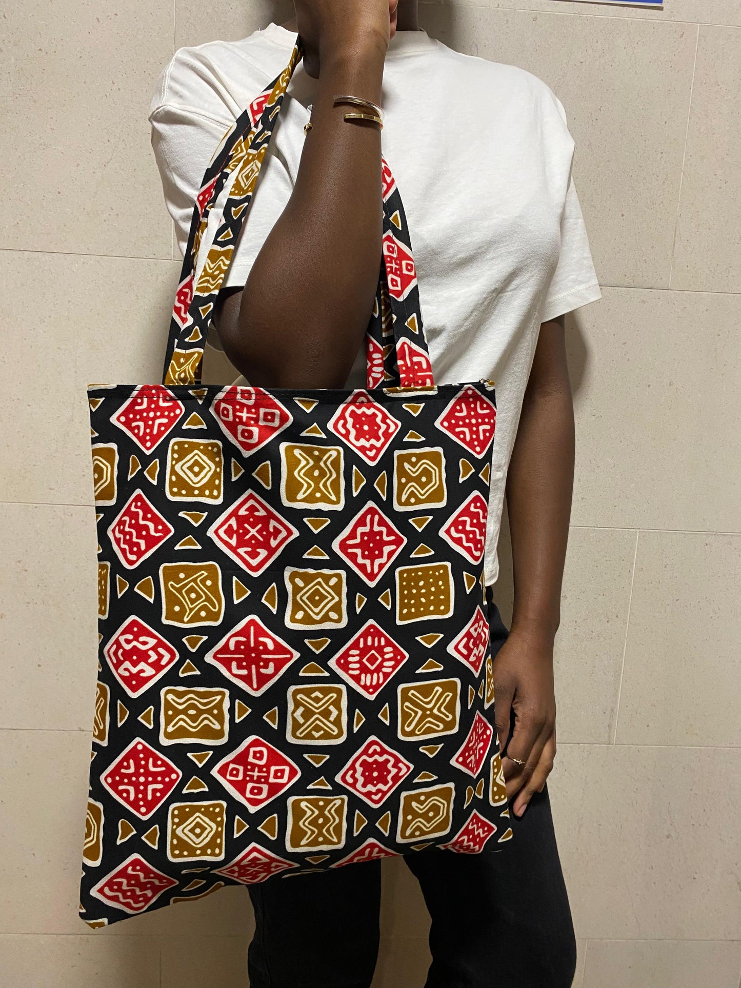 Tote bag