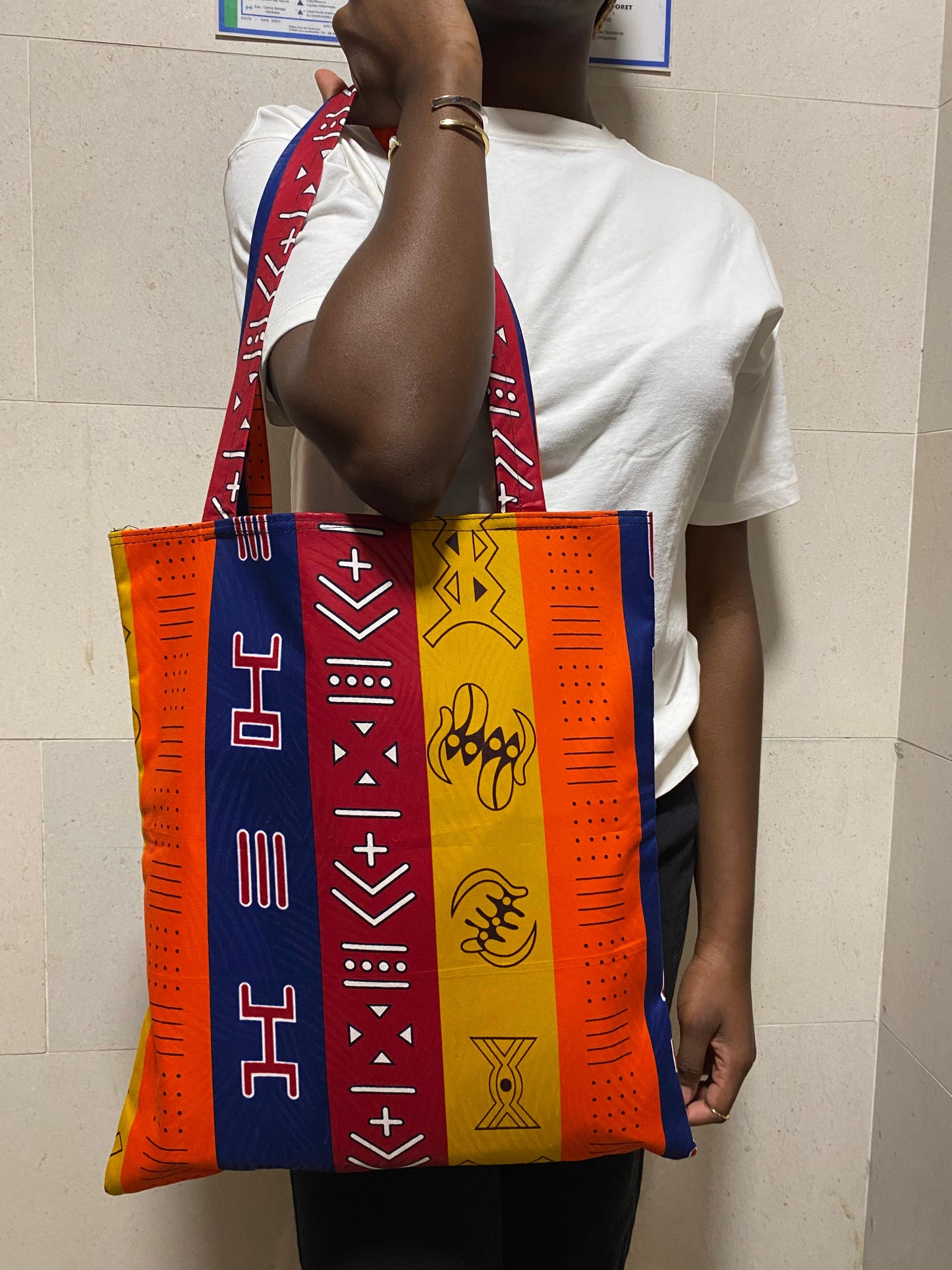 Tote bag